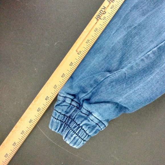 Men's Slim Straight jogger style Jeans - medium wash Blue, distressed. Unisex - Picture 6 of 11